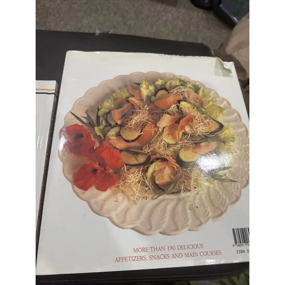 Lot Of 2 Cookbooks For entertaining Redenbacher’s popcorn & party entertaining